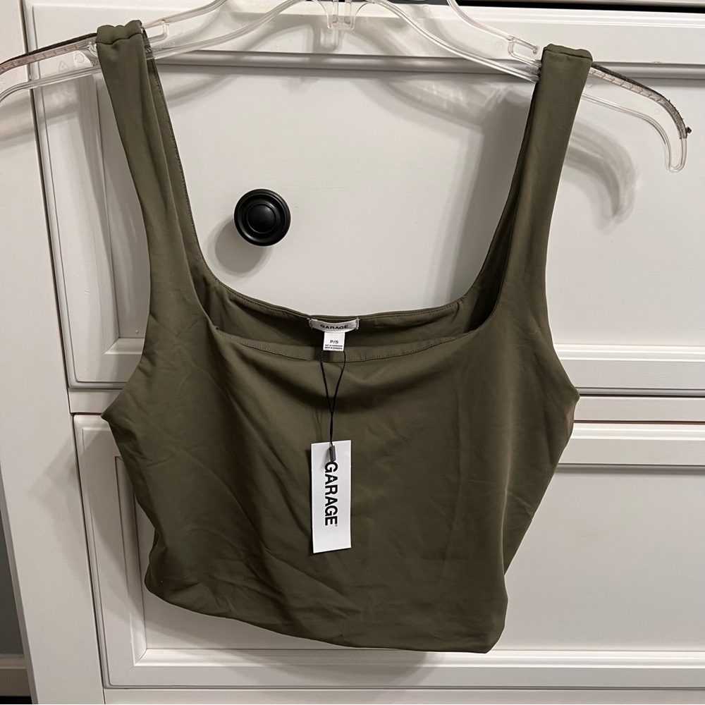 Garage: Tia Tank